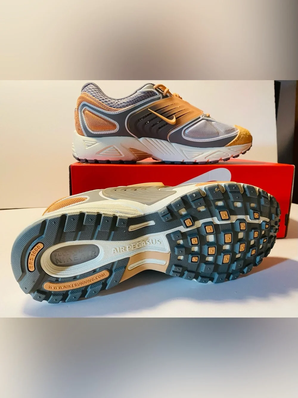 Nike athletic low